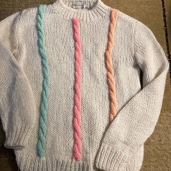 Kauffman’s sweater   - Picture 5 of 5